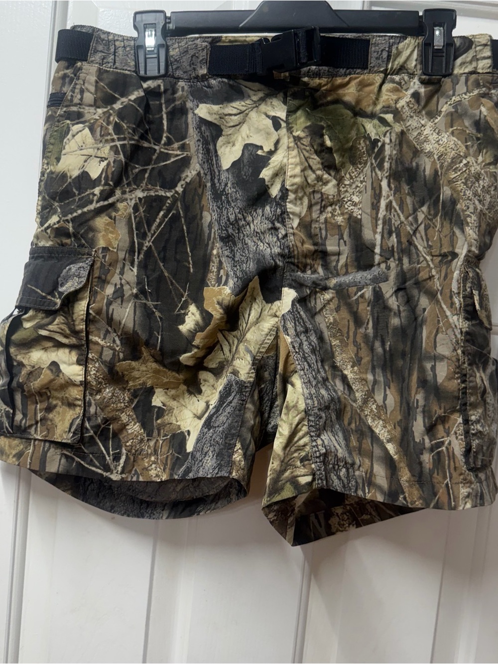 Mossy Oak Men's Camo Cargo Shorts in Green and Brown